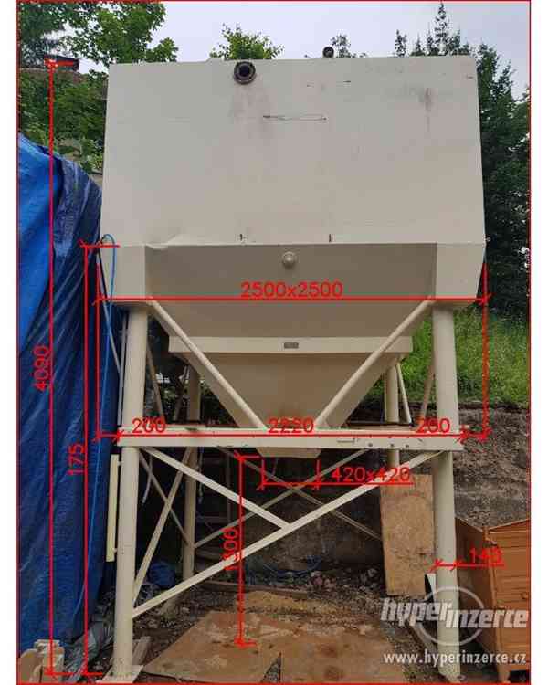 Silo na sypký matriál nádoba klenbový rozvraceč zásobník - foto 2