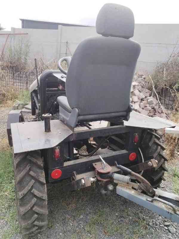 Peugeot 405 Traktor d+příslušenství - foto 8