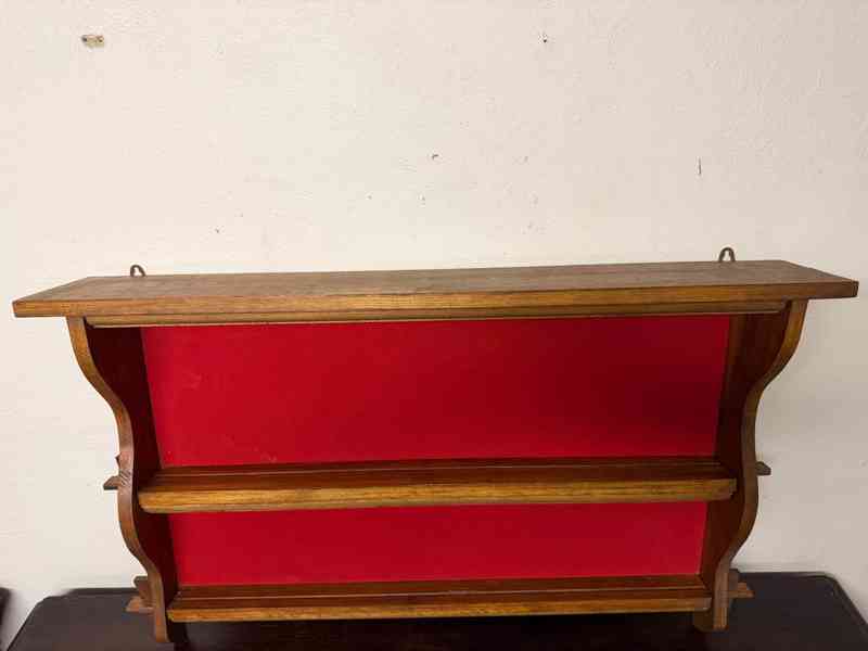 Starožitná závěsná police - foto 4