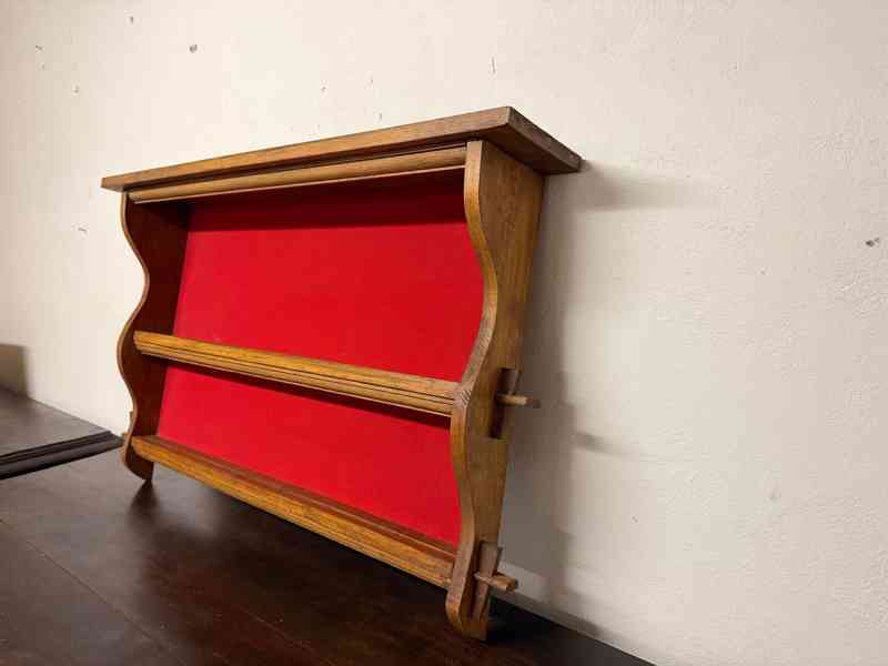 Starožitná závěsná police - foto 2