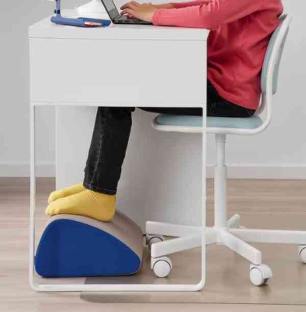 Multifunkční ergonomická podnožka IKEA ÖVNING - foto 2