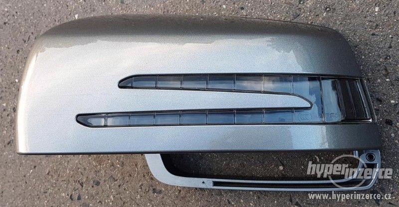 Nový kryt pravého i levého zrcátka Mercedes s led blinkrem - foto 5