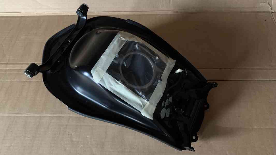 Honda CRF 250L nádrž, zad.světlo, blatník, blinkry - foto 3