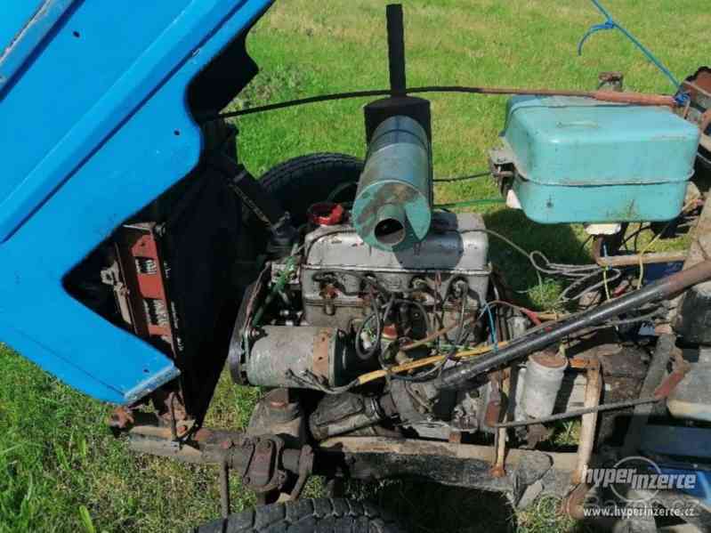 Traktor domácí výroby Škoda 1202 - foto 3