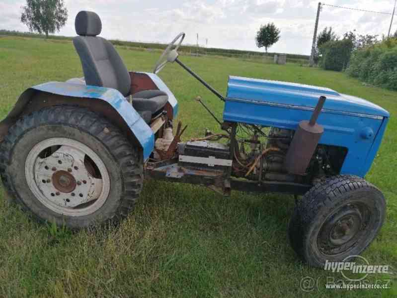 Traktor domácí výroby Škoda 1202 - foto 4