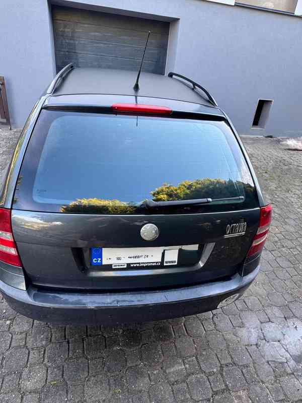 Škoda Octavia Kombi 1,9 - foto 22