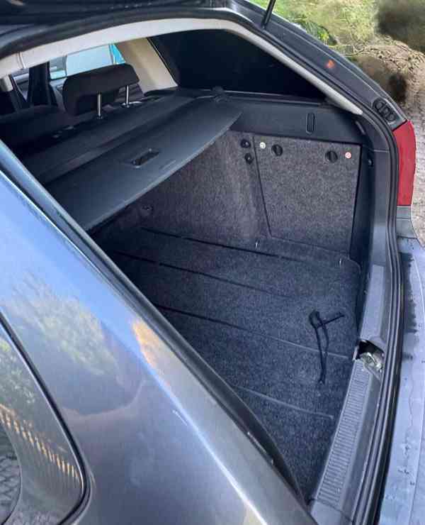 Škoda Octavia Kombi 1,9 - foto 13