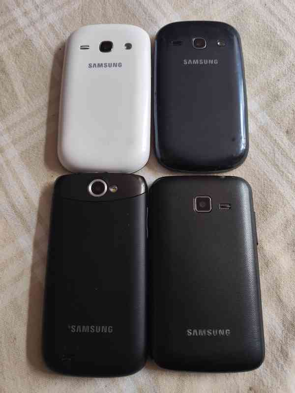 Mobilní telefony Samsung č.1 - foto 4