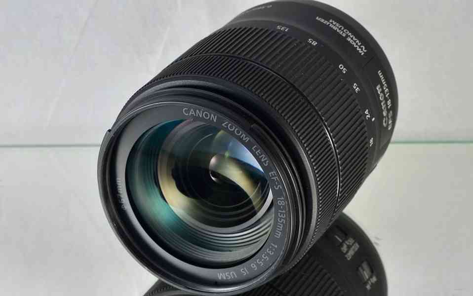 Canon EF-S 18-135mm f/3.5-5.6 IS NANO - foto 4