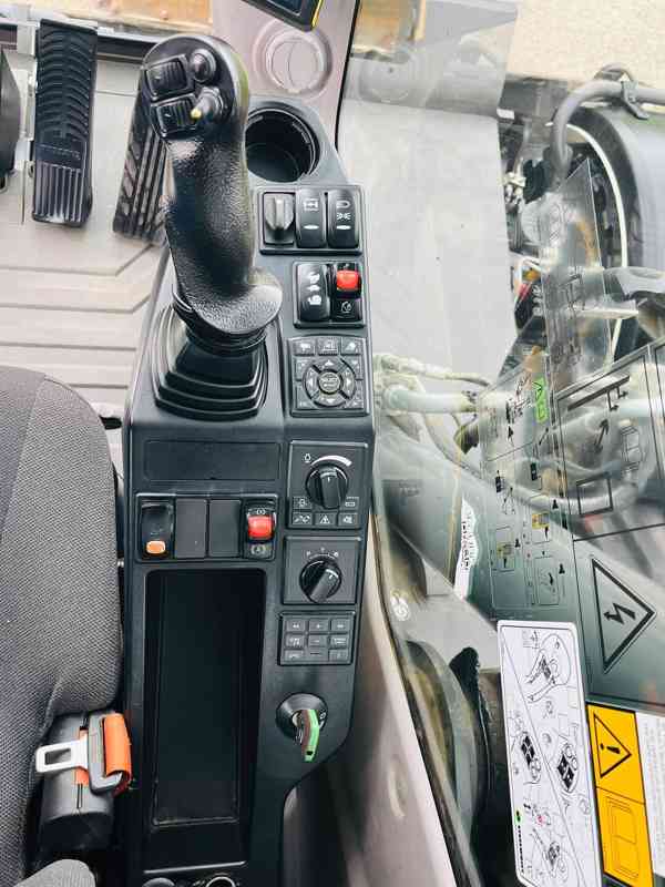 Kolové rypadlo Volvo EWR130E (Možnost leasingu) - foto 14