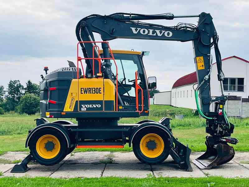 Kolové rypadlo Volvo EWR130E (Možnost leasingu) - foto 5