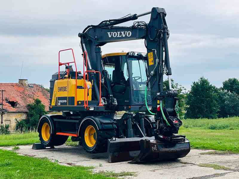 Kolové rypadlo Volvo EWR130E (Možnost leasingu) - foto 6