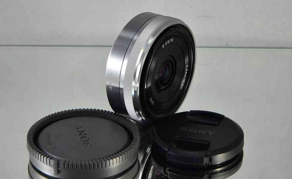 Sony E 16mm f/2,8 *APS-C Pevný, širokoúhlý E mount - foto 3