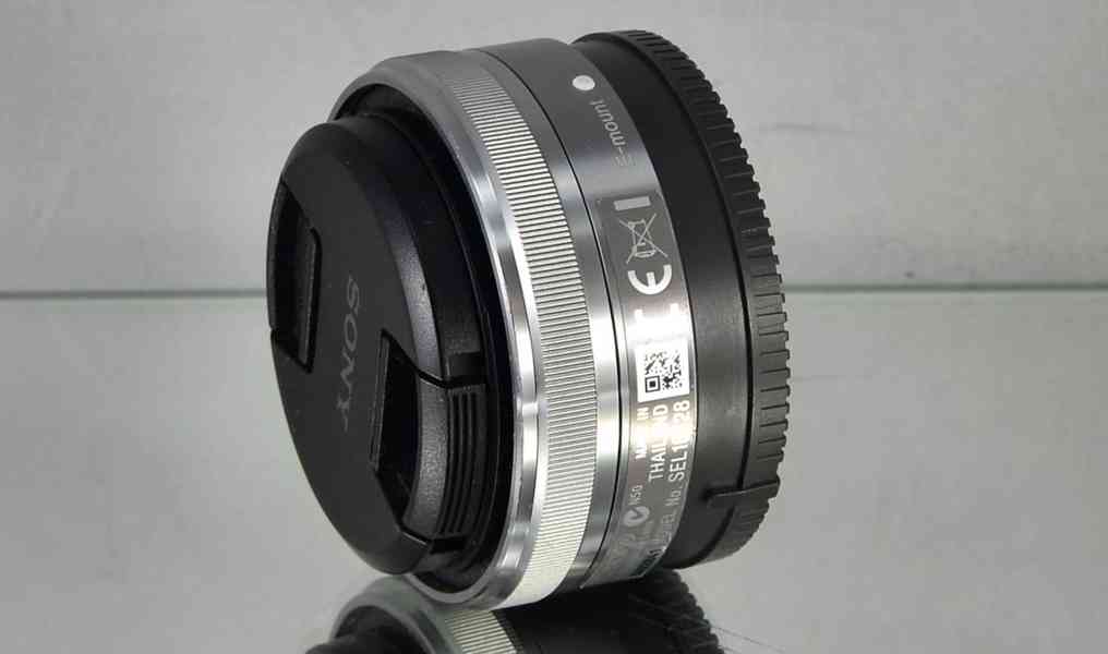 Sony E 16mm f/2,8 *APS-C Pevný, širokoúhlý E mount - foto 6