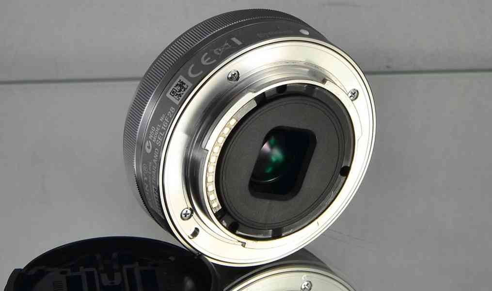 Sony E 16mm f/2,8 *APS-C Pevný, širokoúhlý E mount - foto 5