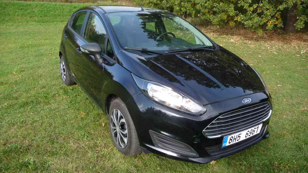 Ford Fiesta 1,25i 16V, 75 PS, ČR prv. majit. r.v.11.22.2015  - foto 2