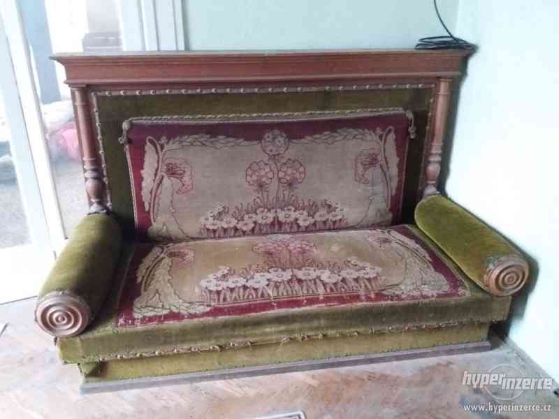 Starožitné novorenesanční sofa v původním stavu - foto 1