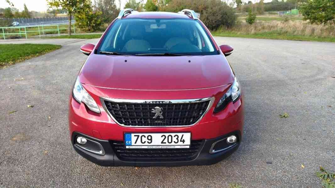 Peugeot 2008 1,2   Peugeot 2008 1.2 Benzín 60 kW - foto 2