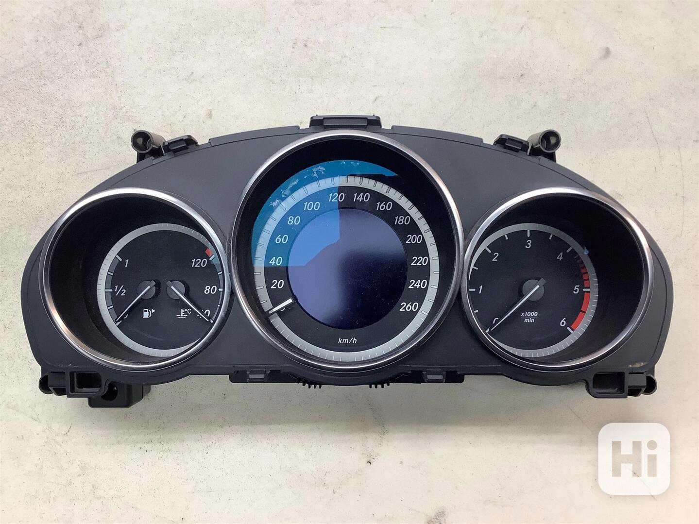 MERCEDES W212 LIFT DILY INFO V TEXTU - foto 1