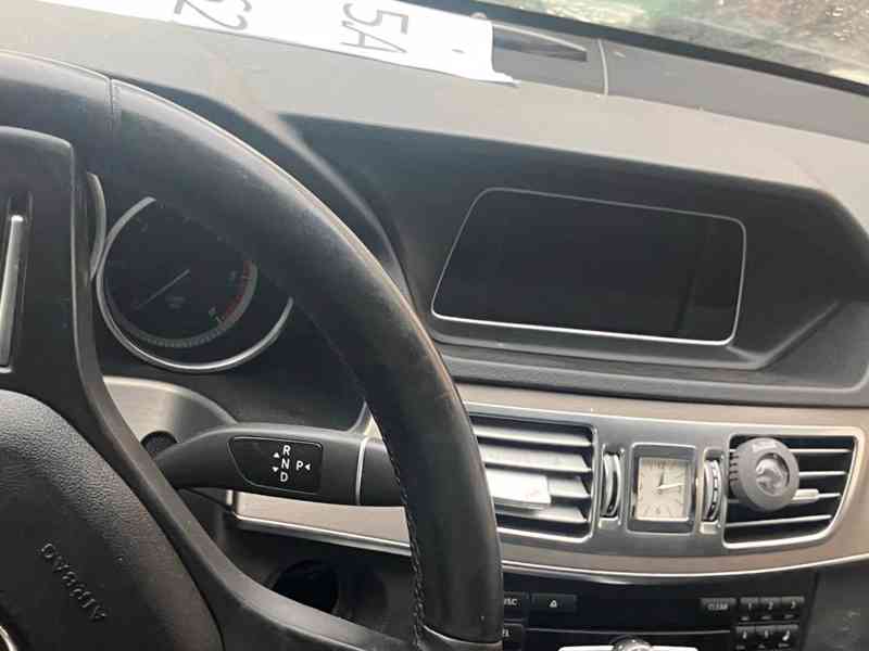 MERCEDES W212 LIFT DILY INFO V TEXTU - foto 3