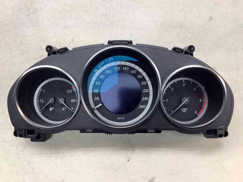 MERCEDES W212 LIFT DILY INFO V TEXTU - foto 1