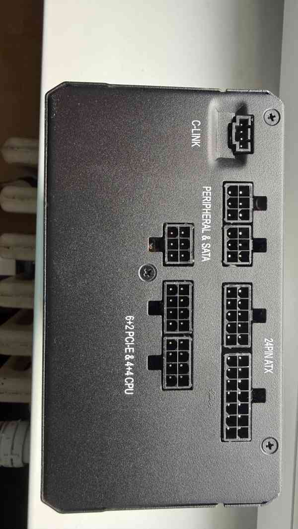 Počítačový zdroj CORSAIR RM Series RM450 450W   - foto 2