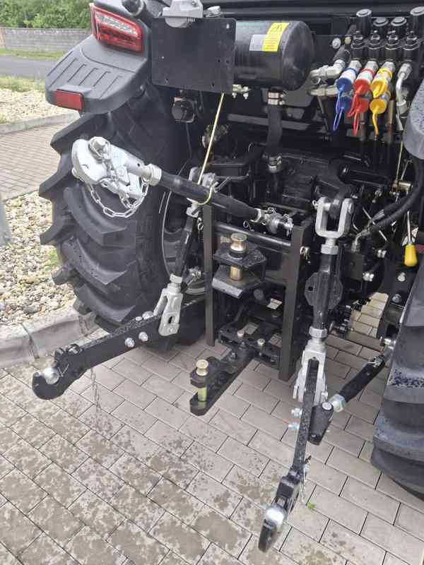 Tauros TB754c + čelní nakladač TZ06D - foto 12