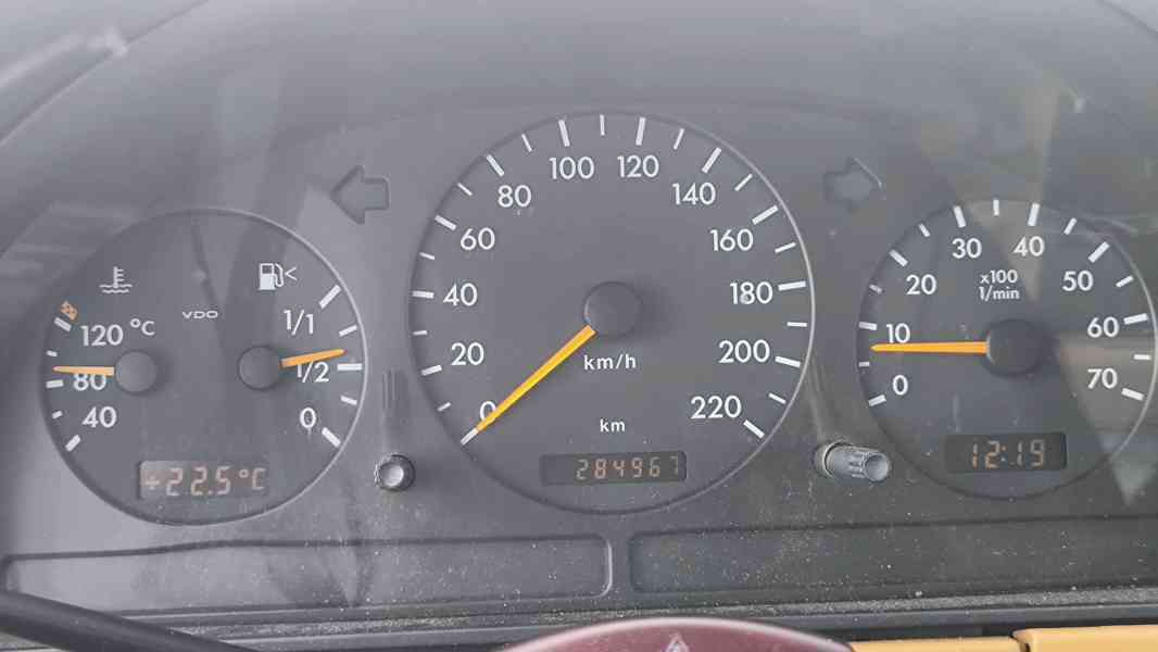 Mercedes ML 320, 4x4, platná STK, možná výměna za karavan. - foto 12