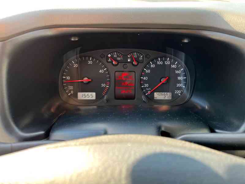 Volkswagen T4 Multivan 2,5TDI Generation 111kw - foto 5