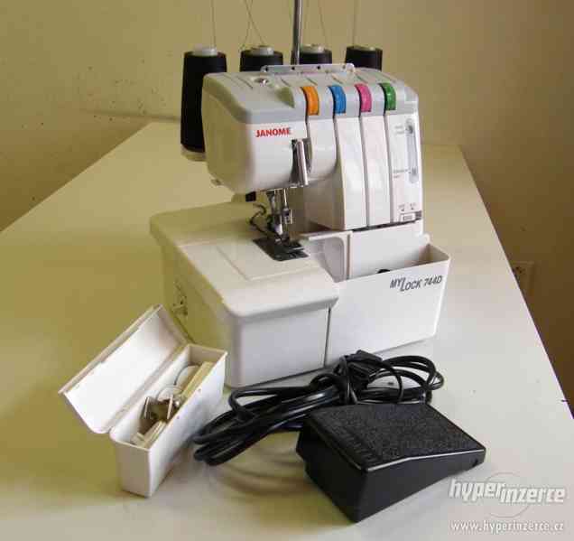 Prodám OVERLOCK JANOME 744D + v ceně 4 spec. patky - foto 5