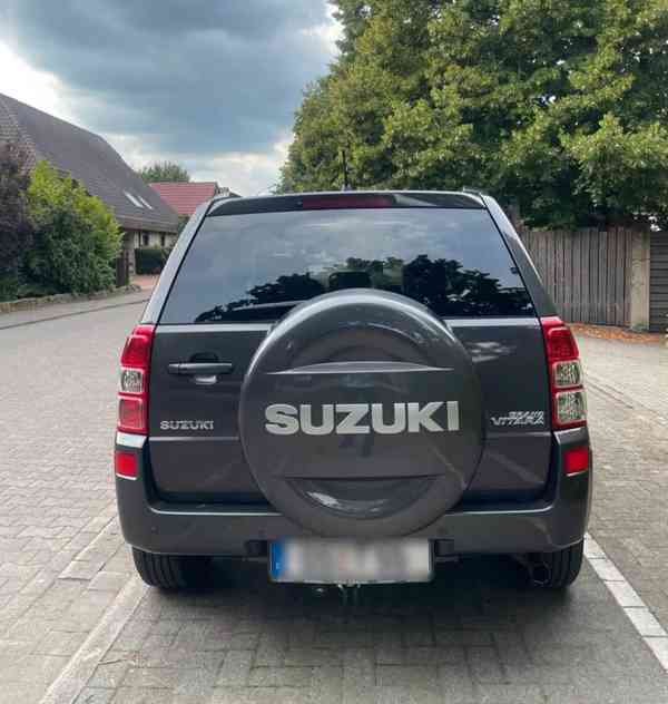 Suzuki Grand Vitara 2.4i AUT. benzín 124kw - foto 9