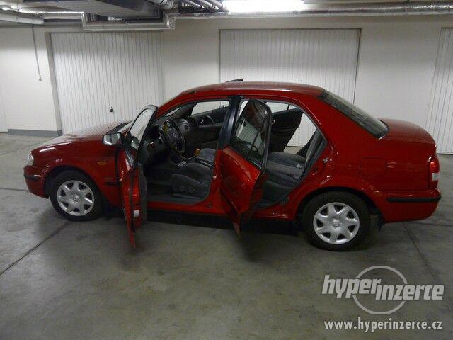Mazda 323, 1.5, r.v.2001, 114700 km, servisní knížka - foto 2