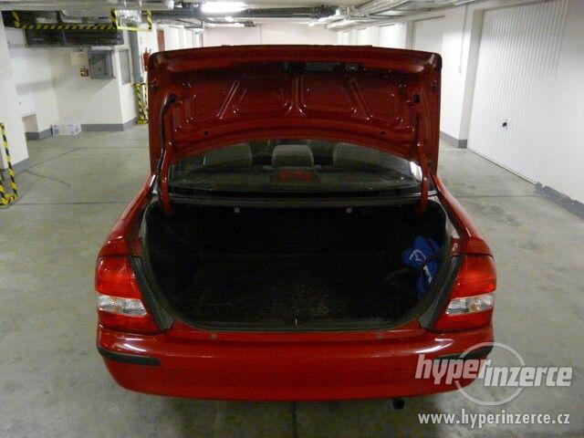 Mazda 323, 1.5, r.v.2001, 114700 km, servisní knížka - foto 6