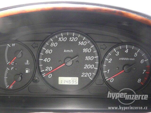 Mazda 323, 1.5, r.v.2001, 114700 km, servisní knížka - foto 7