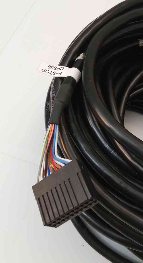 Fanuc 2007-T364 TEACH PENDANT CABLE, CRS36 Délka 20,5 metrů  - foto 3