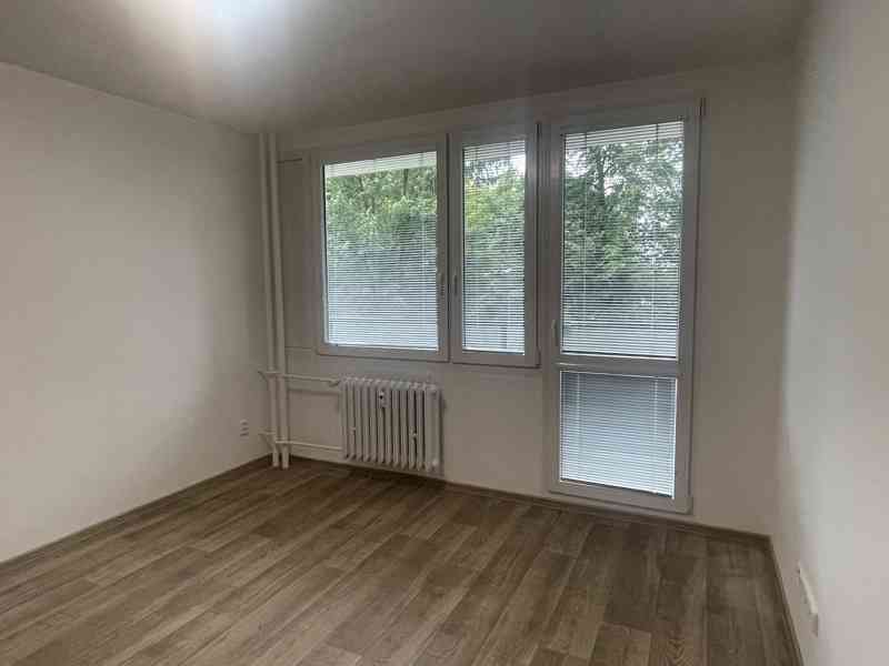 Pronájem 2+kk na Praze 15 (Hostivař) - foto 2