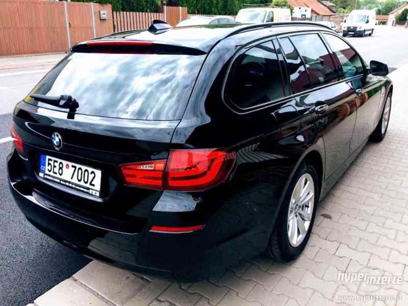 BMW F11 520 D 135 kW - TOP STAV - foto 5