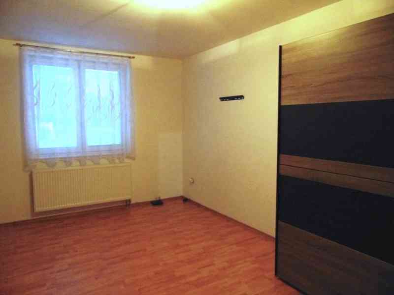 Pronájem krásného bytu 3+1 se zahradou v Šanově - foto 10