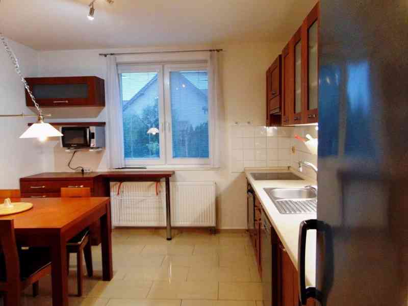 Pronájem krásného bytu 3+1 se zahradou v Šanově - foto 2