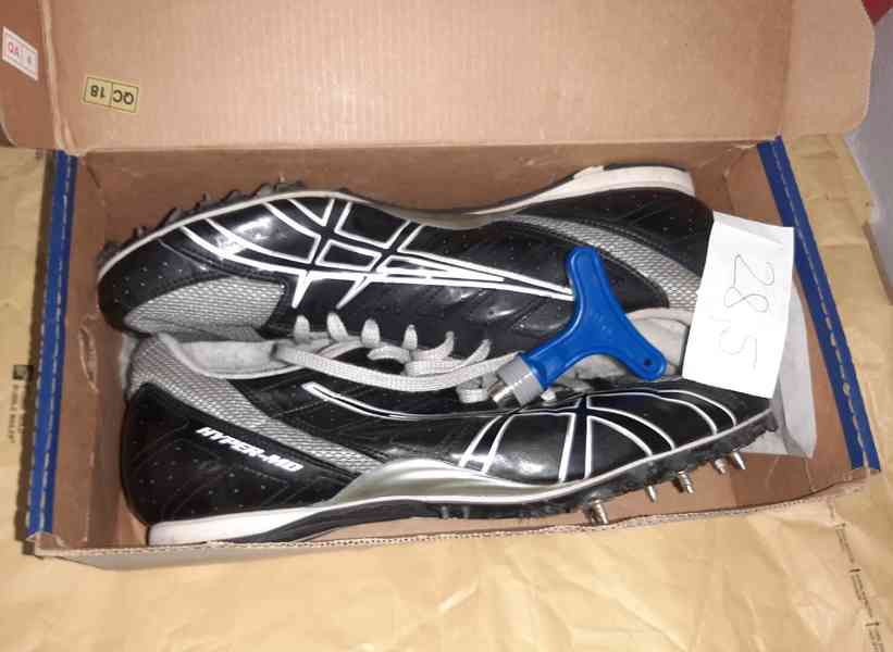 Tretry > Atletické běžecké boty Asics Hyper MD 11, kopačky - foto 15