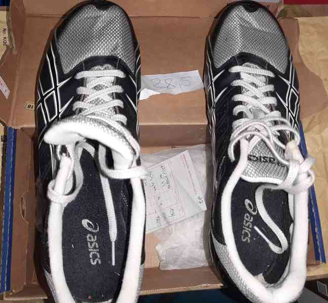 Tretry > Atletické běžecké boty Asics Hyper MD 11, kopačky - foto 2