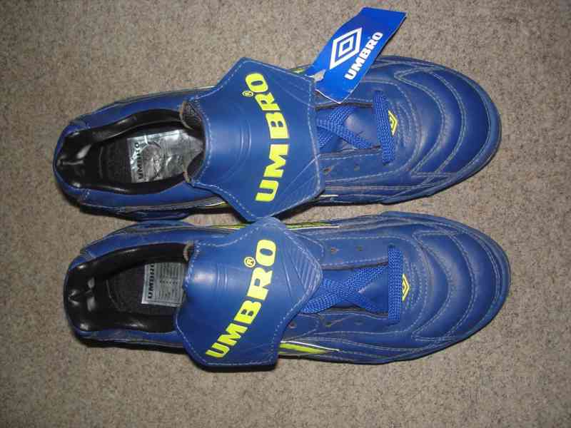 Tretry > Atletické běžecké boty Asics Hyper MD 11, kopačky - foto 16