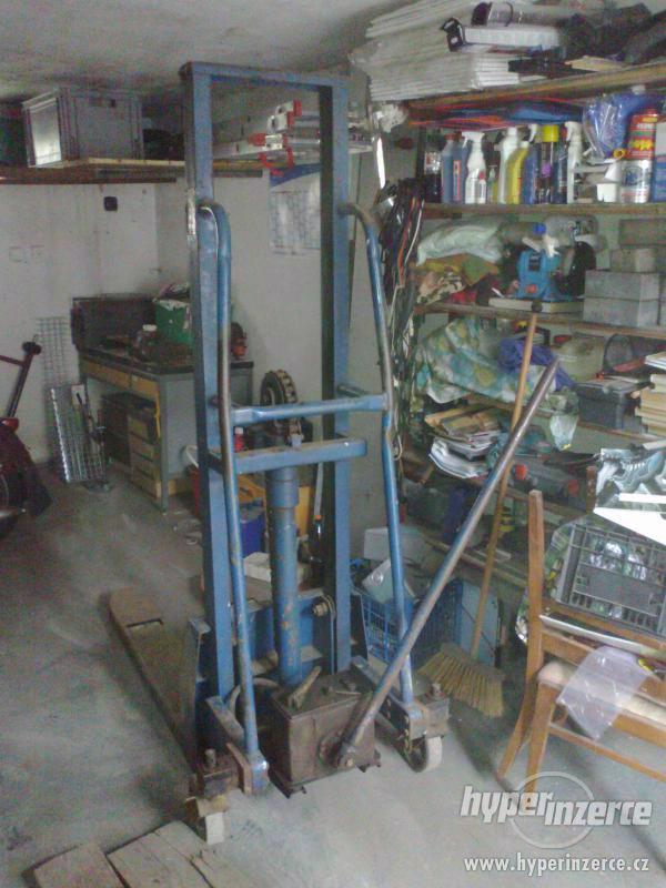 Prodám vysokozdvižný paletový vozík - foto 1