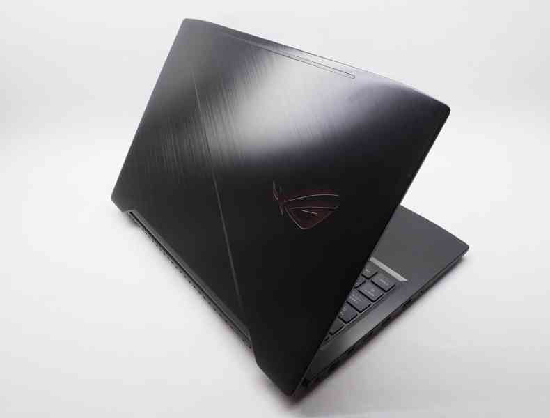 Herní notebook ASUS GL503VD - i7-7700HQ GTX 1050 + taška - foto 4
