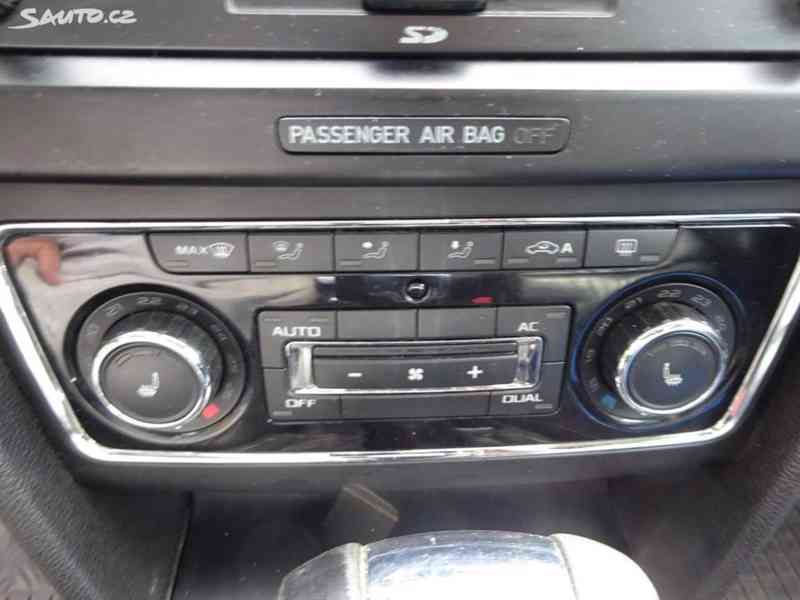 Škoda Superb 2.0 TDI Combi r.v.2011 (125 kw) AUTOMAT  - foto 12