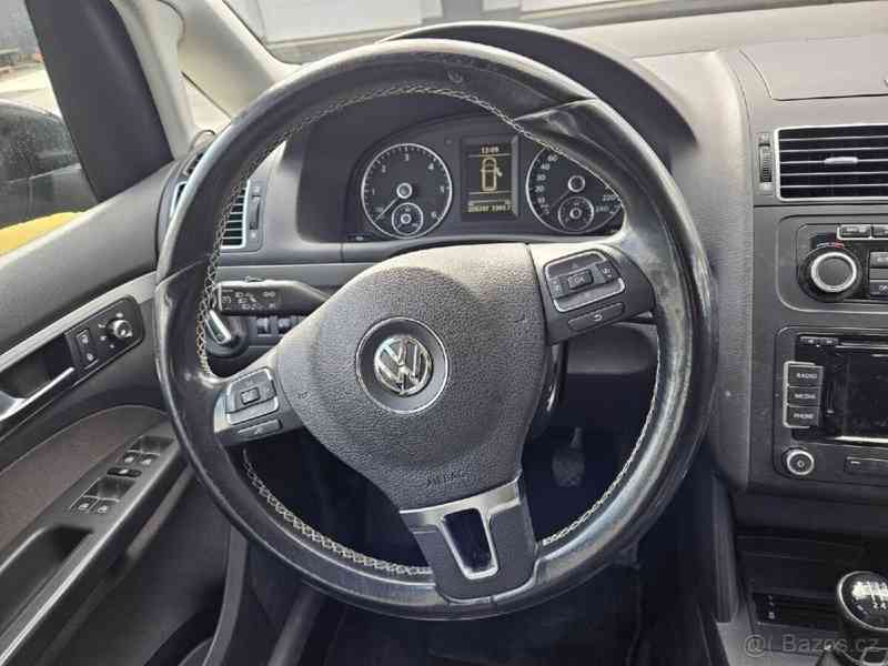 Volkswagen Touran 1,6 - foto 8
