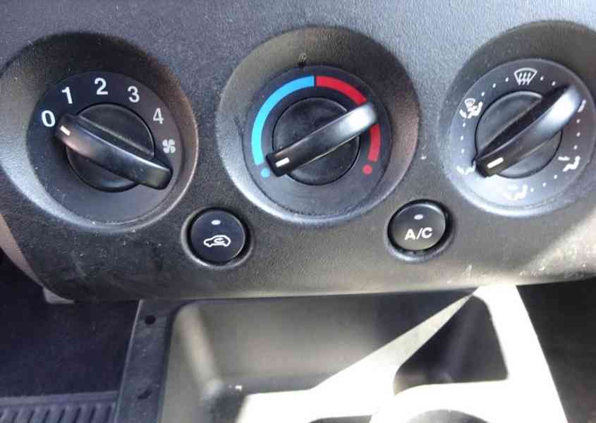 Ford Fiesta, 1.4 TDCI (50 KW) Koupeno v ČR - foto 10