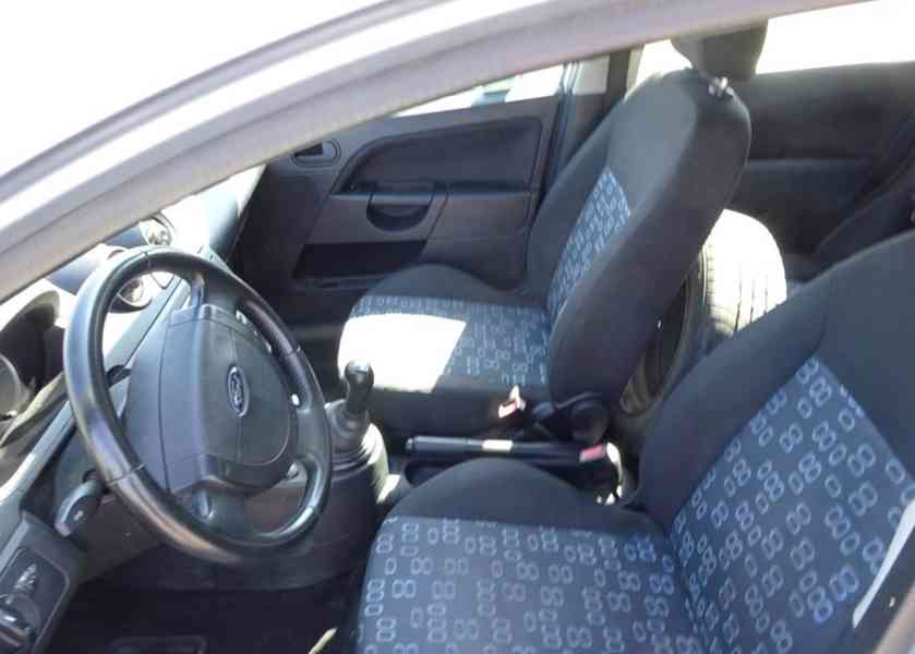 Ford Fiesta, 1.4 TDCI (50 KW) Koupeno v ČR - foto 11