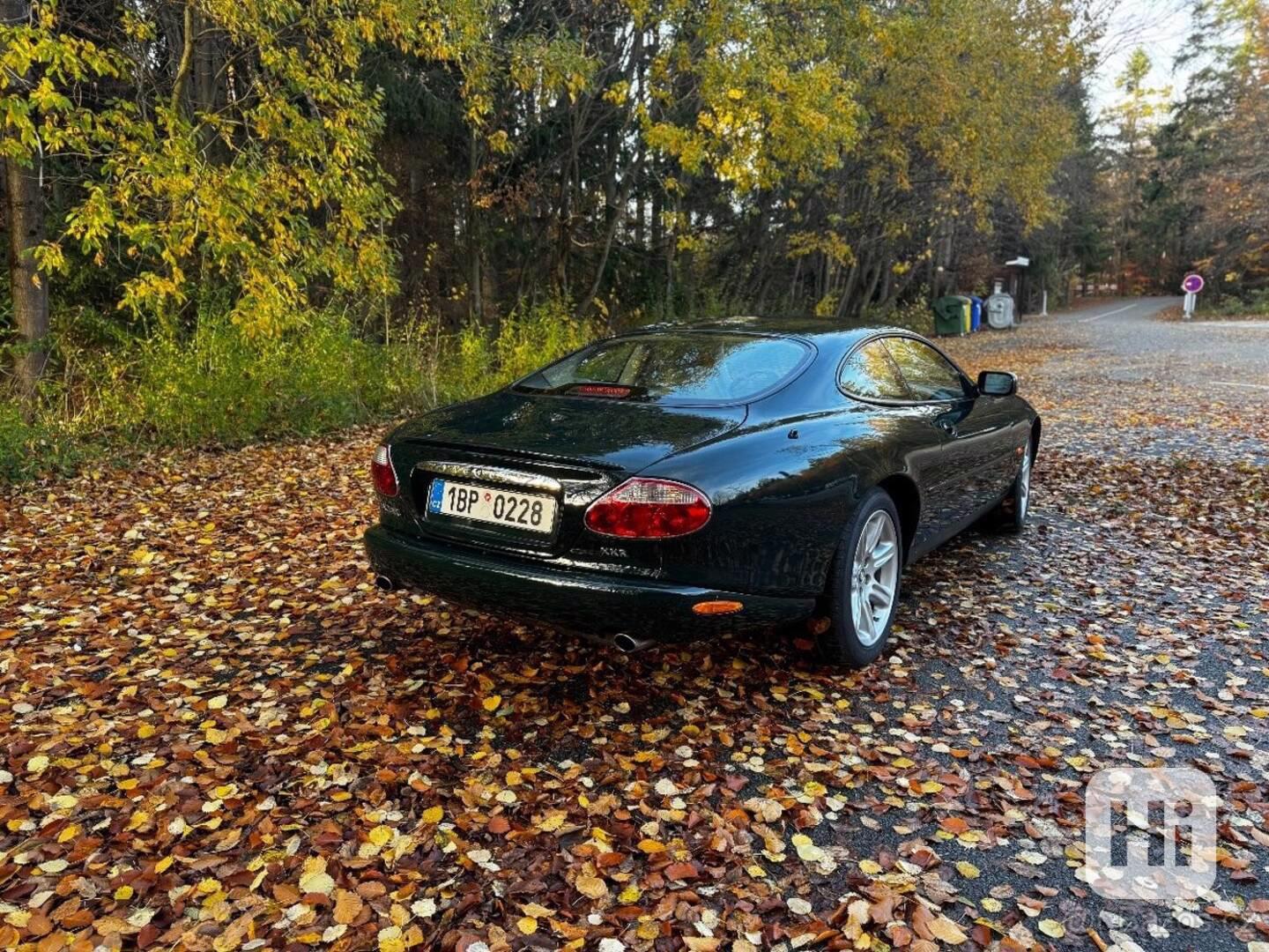 Jaguar XKR 4,0   kompresor - foto 1