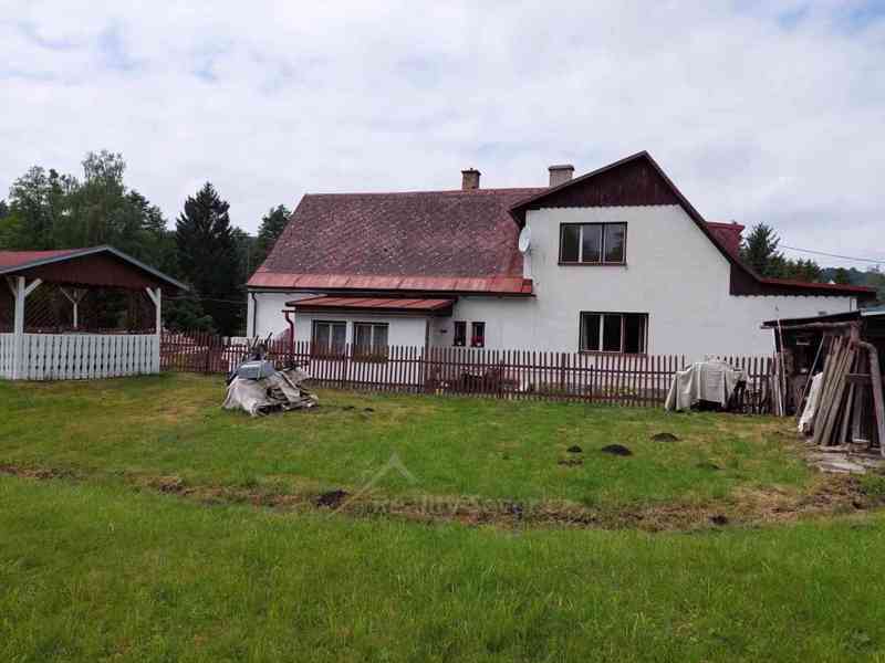 Prodej rodinného domu 7+1, 1361m2 Dolní Prysk
